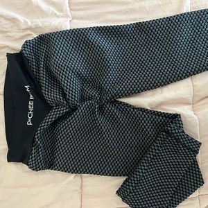 Pcheebum scrunch leggings, never worn them before. In brand new condition.